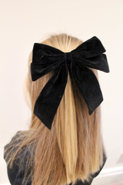 Double Velvet Bow Black 6 Inch