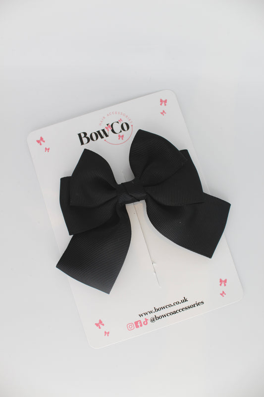 Black Knot Bow